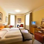 Post Hotel 4*