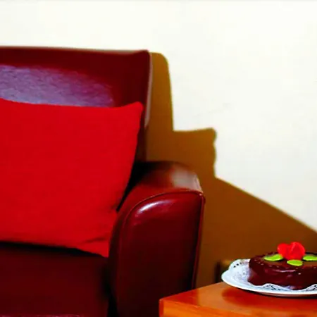 فندق Post 4*